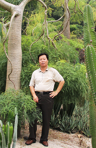 杨晓旭个人照片.jpg