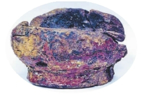 漆碗(河姆渡遗址博物馆藏）.jpg