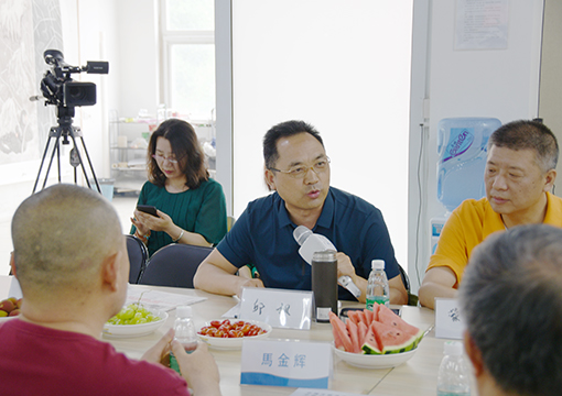 邱枫代表发言.JPG