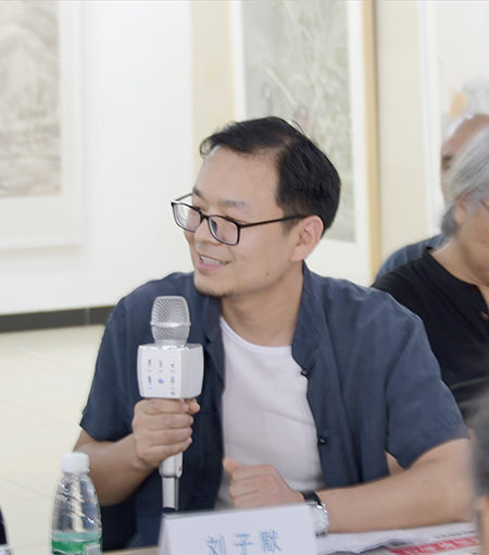 刘子默代表发言.JPG