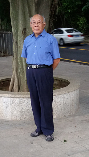 邓玉平照片.jpg