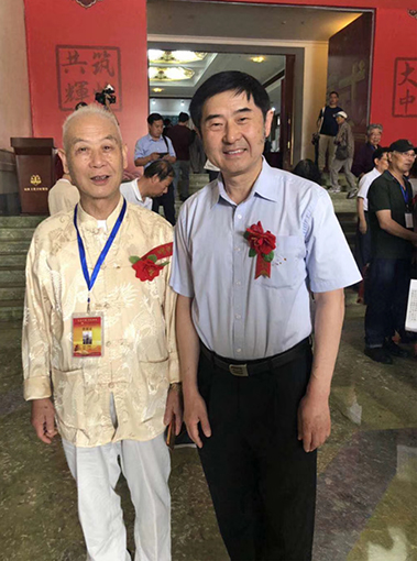 与中国书法家协会理事罗杨合影.jpg