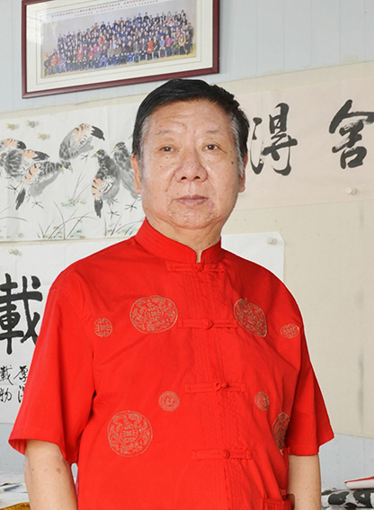 胡中堂个人照片.jpg