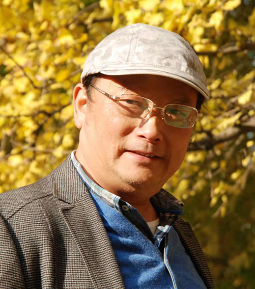 邓鸣湖个人照.jpg