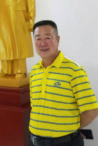 顾家深个人照.jpg