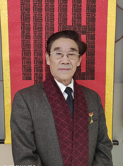 彭义浔照片.jpg