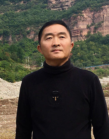 王依民个人照片.jpg