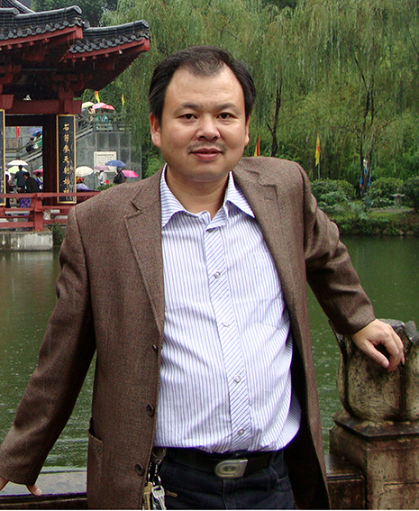 洪景建个人照片.jpg