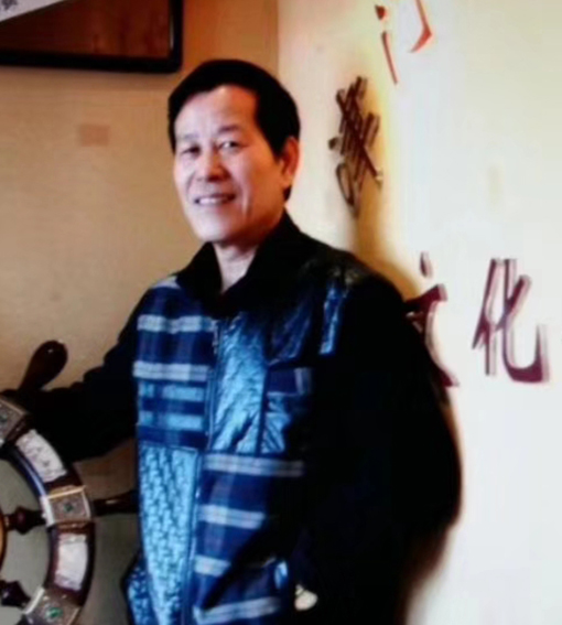 吕俊杰照片.jpg