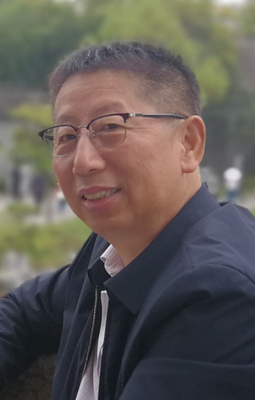 朱学龙照片.jpg
