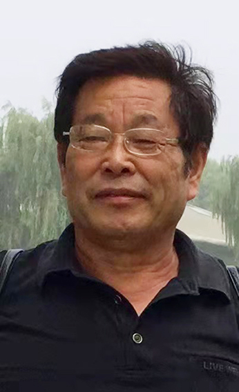 陈治清照片.jpg