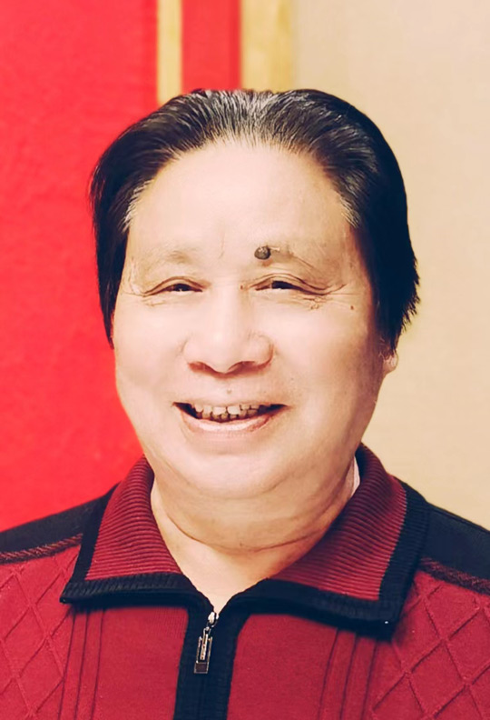 唐克正照片.jpg