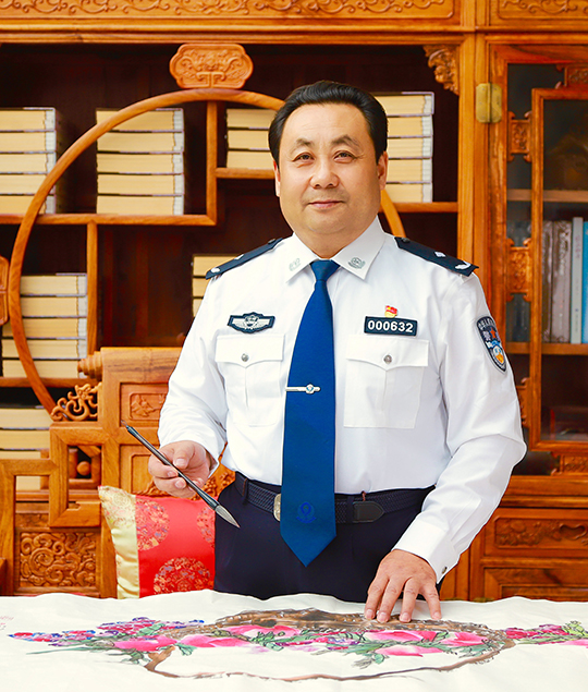 王海东照片.jpg
