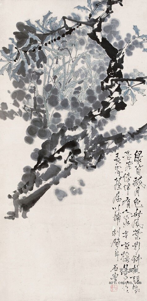 绿茵藏月色