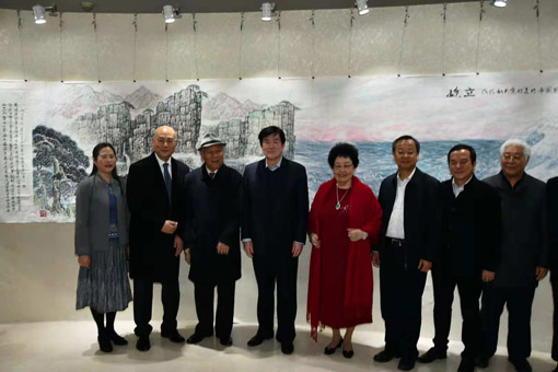 与会领导合影.jpg