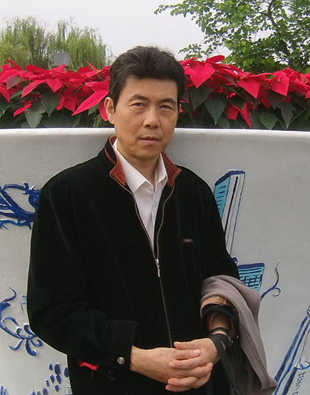 冯海江个人照.jpg